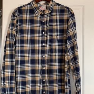 Men’s button down plaid